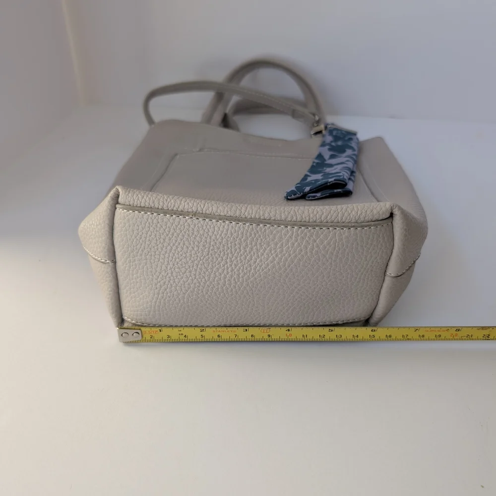 Steve Madden accessory outfits